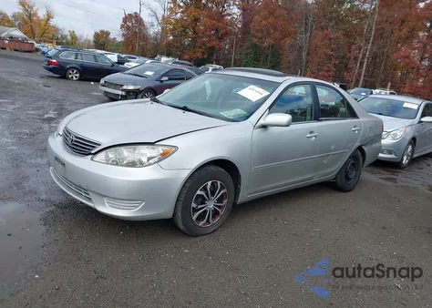 2005 Toyota Camry Le from USA, damaged, VIN 4T1BE32K75U961099